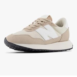NEW BALANCE 237 V1 Women’s Sneaker